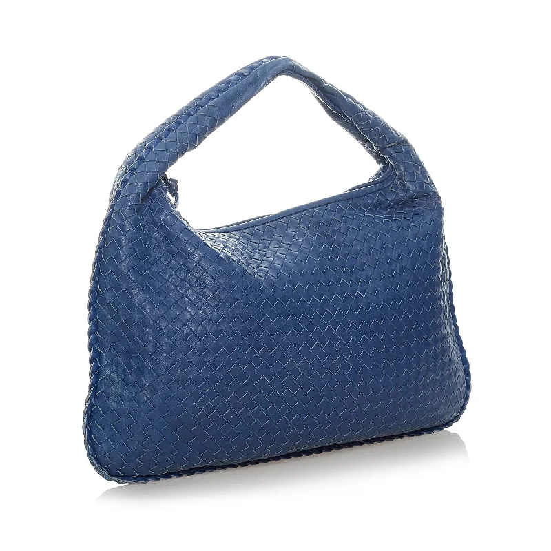 Bottega Veneta Intrecciato Leather Hobo Bag (SHG-30496) Big Savings On Totes, Crossbody Bags, And More Bottega Veneta Intrecciato Leather Hobo Bag (SHG-30496) Big Savings On Totes, Crossbody Bags, And More